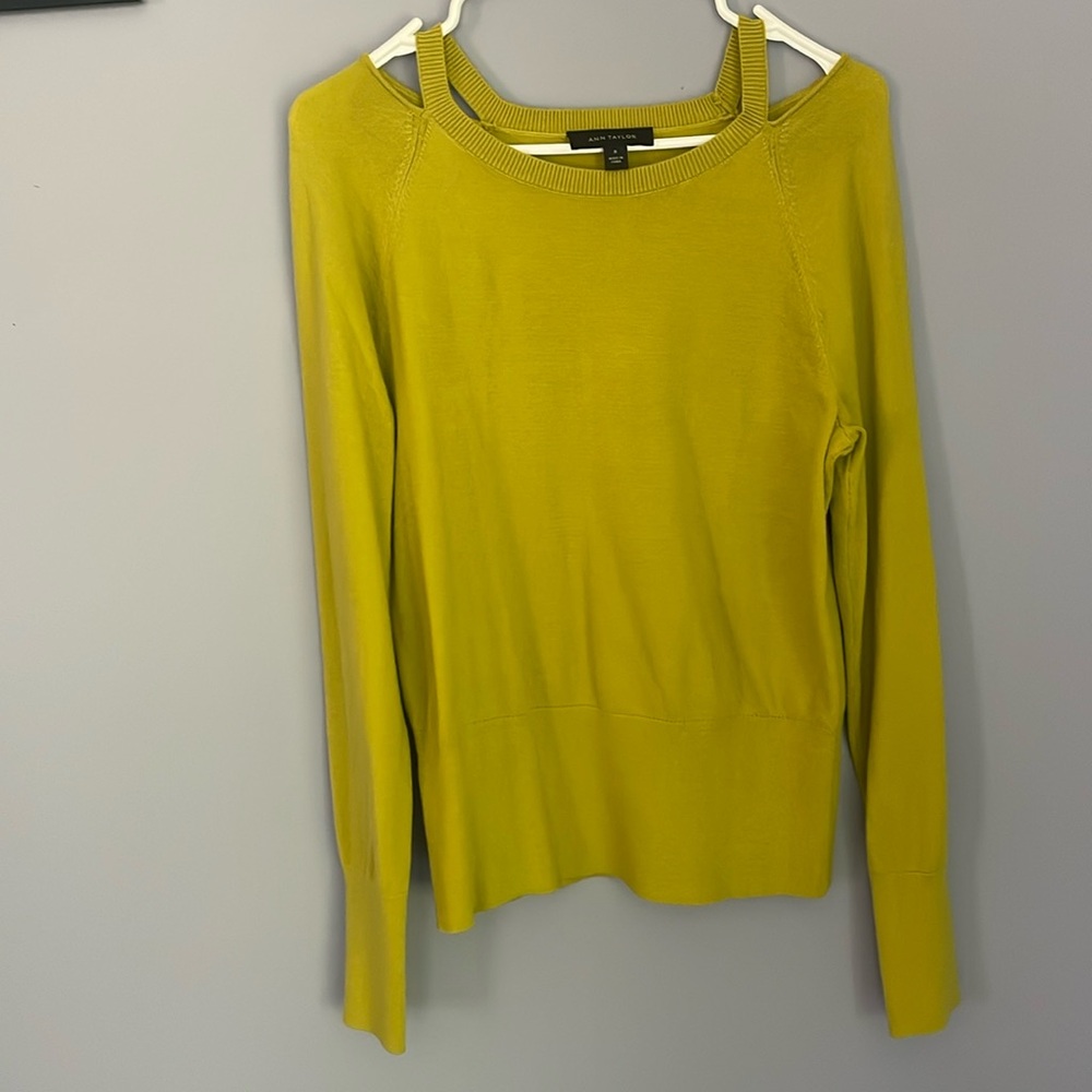 Line green Ann Taylor sweater Size M